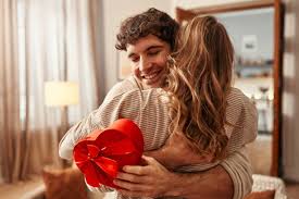 The Art of Thoughtful Gifting – Express Love with LoveOverCrust